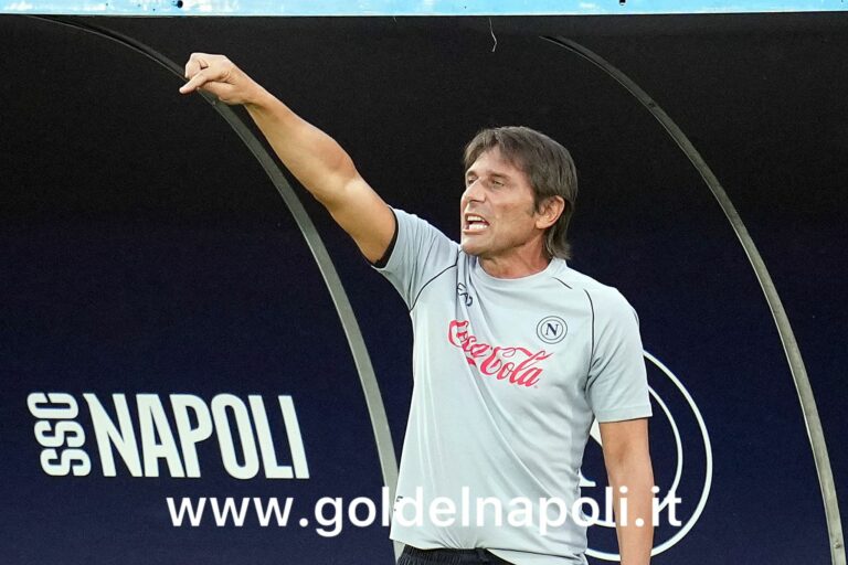 Conte: “Il gioco che proviamo a fare esalta Kvara e non solo”