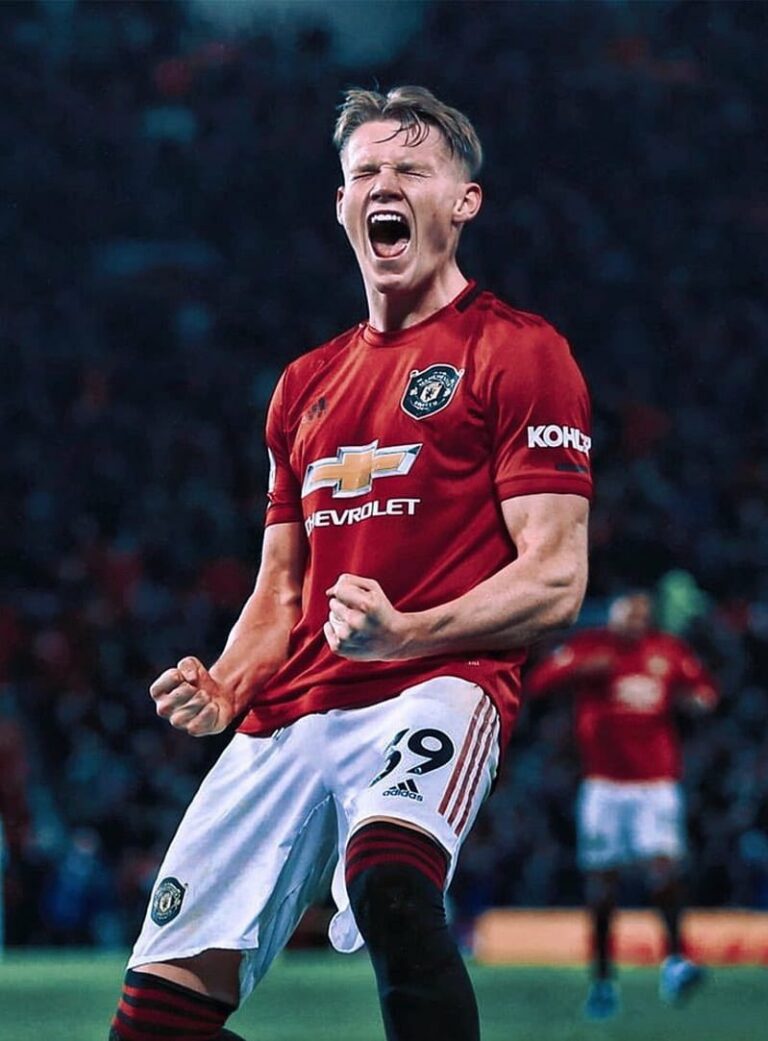 Napoli, alla scoperta di Mctominay