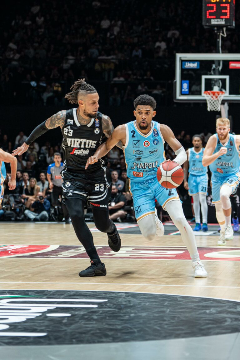 Supercoppa, il Napoli Basket perde 87-96 a Bologna