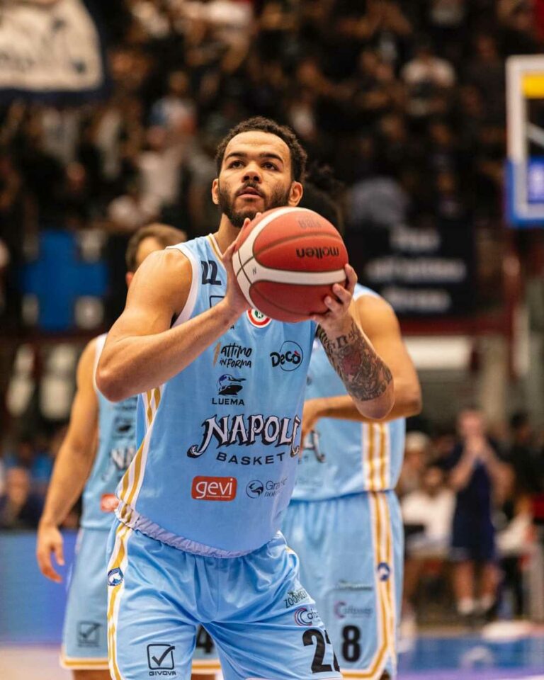 Napoli Basket, Jordan Hall escluso dalle attività della prima squadra