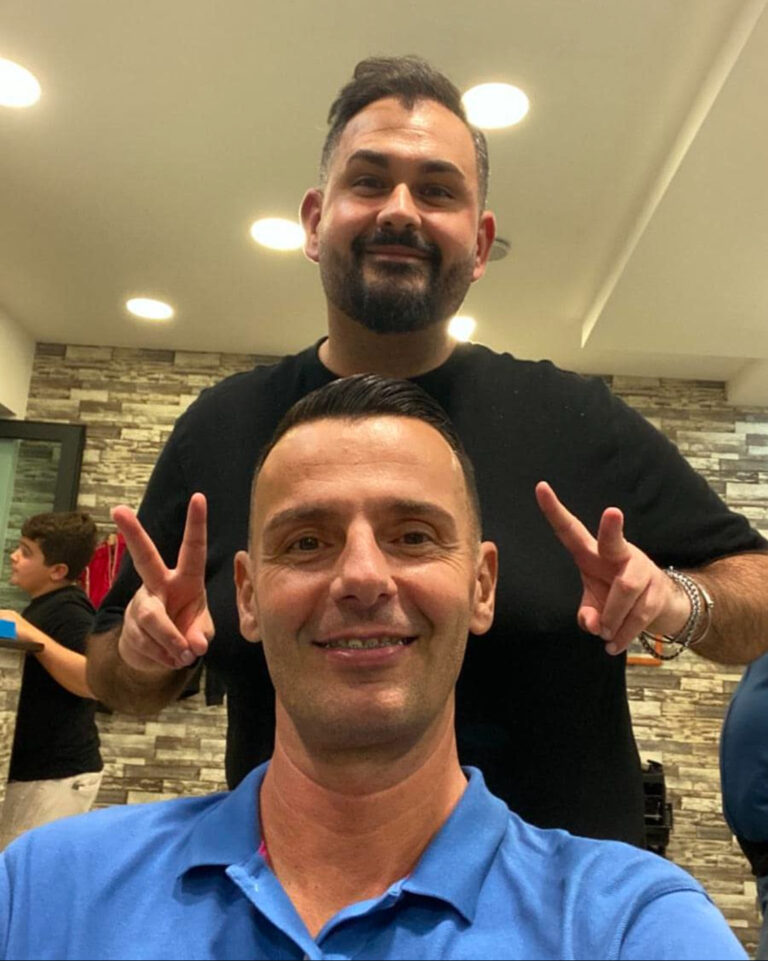 Stylist Chiantese saluta l’allenatore del Napoli Basket