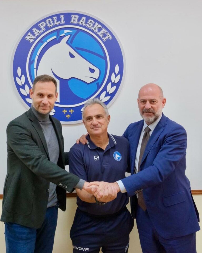 Napoli Basket, presentato Coach Valli