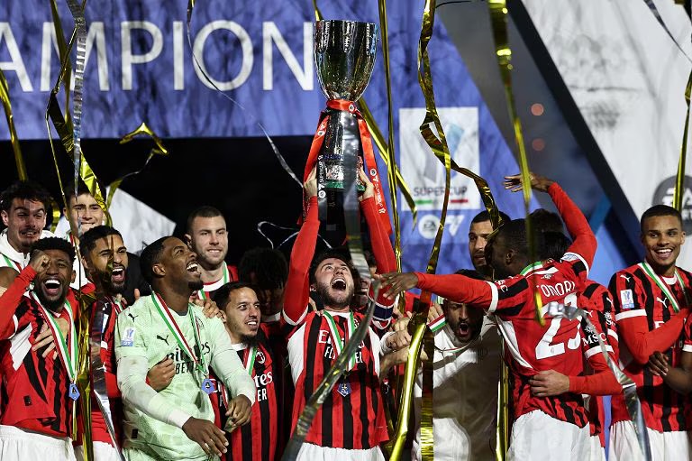 Il Milan vince la Supercoppa, Inter battuta 3-2