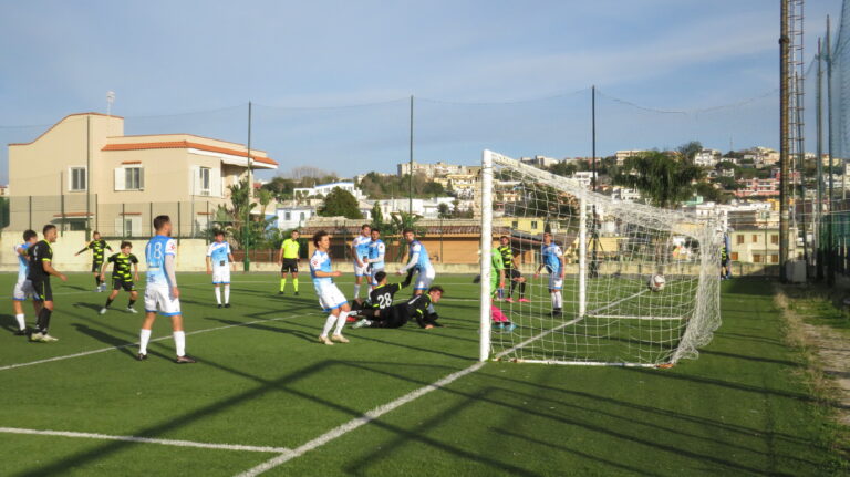 Tra Montecalcio e Castel Volturno vince solo lo spettacolo: pareggio ricco di emozioni